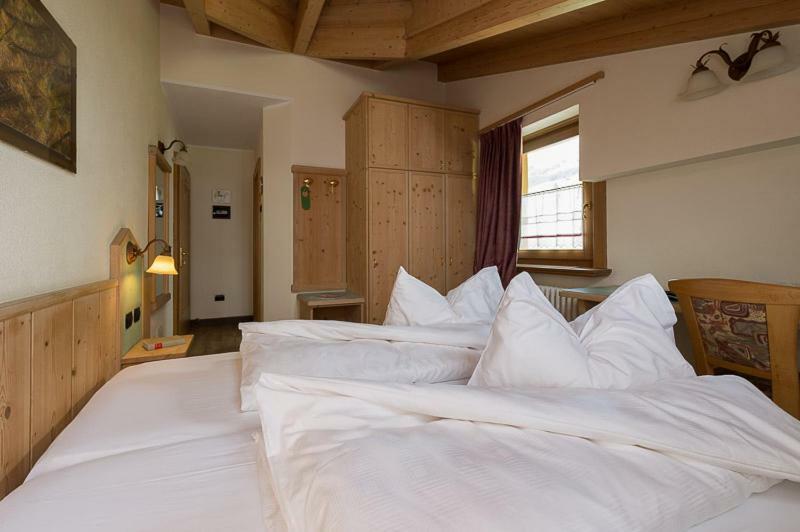 Hotel Daniela Livigno Kültér fotó